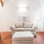 Santa Croce Allegri Apartment