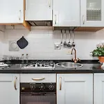 Santa Croce Allegri Apartment
